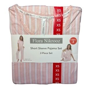 Flora Nikrooz Women’s Pink and White Short Sleeve Pajama Set Sleeve Pockets 😍